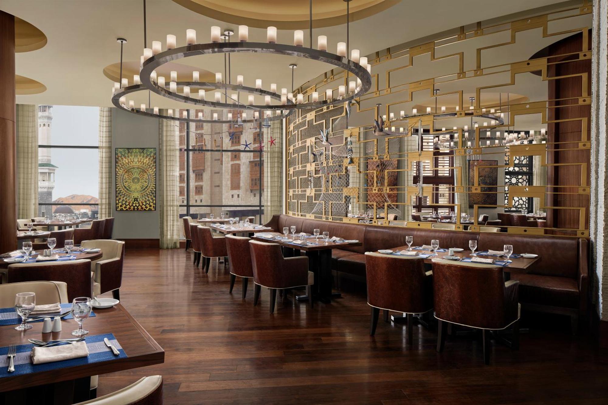 Conrad Jabal Omar Makkah Hotel Mecca Exterior foto The interior of the restaurant