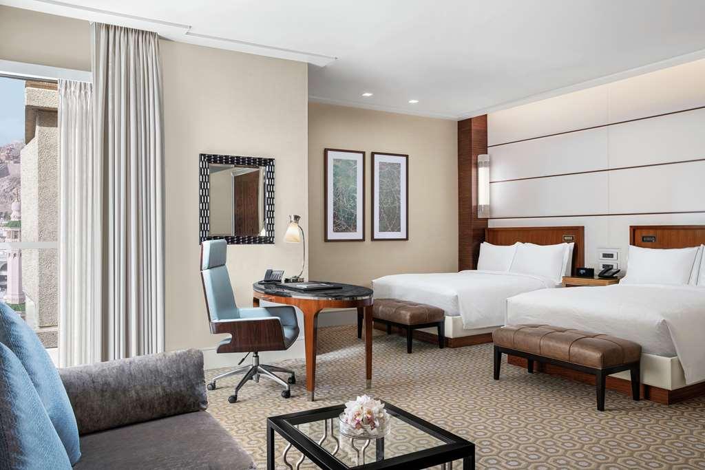 Conrad Jabal Omar Makkah Hotel Mecca Cameră foto A room at the Conrad Washington